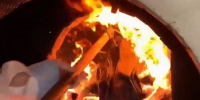 Певец Shaman сжег свои кожаные штаны в русской печи - Газета Бийский рабочий