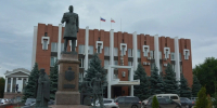 В здании Саратовской областной думы починят входную группу (ее не ремонтировали с 1979 года) - ИА Версия-Саратов