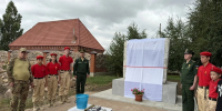 В НОВООРСКЕ ОСВЯЩЁН ПАМЯТНИК ОСНОВАТЕЛЮ СТАНИЦЫ ГЕНЕРАЛ-МАЙОРУ АПОЛЛОНУ ЖЕМЧУЖНИКОВУ - Орская Епархия