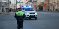 Иномарка врезалась в отбойник на Винаповском мосту в Новосибирске - КП-Новосибирск