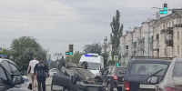 На проспекте Мира столкнулись три автомобиля - Gorod48.ru