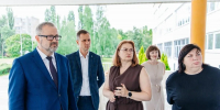 Глава города Липецка Михаил Щербаков проверил ход капитального ремонта в школах №51 и №64 - Город Липецк