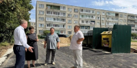 Во двор - по новому асфальту - Сетевое издание Знамя 33