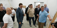 НОВЫЙ СПОРТИВНЫЙ ОБЪЕКТ В НОВОСИБИРСКЕ ОЦЕНИЛ ДЕПУТАТ ГОСДУМЫ ВИКТОР ИГНАТОВ - Управление физкультуры и спорта г. Новосибирска