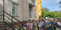 В Кинешме льготники часами стоят на улице в очереди за лекарствами - 168.Ru