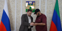 Семье Висирпаши Абдусаламова, погибшего при исполнении воинского долга, передан орден Мужества - Администрация МО г. Хасавюрт