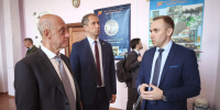 Зампред Госдумы Александр Бабаков оценил работу сафоновского завода «Гидрометприбор» - О чём Говорит Смоленск