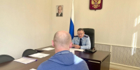 Прокурор Архангельской области и Ненецкого автономного округа Николай Хлустиков провел личный прием граждан в приемной Президента Российской Федерации в Архангельской области - Arh112.ru