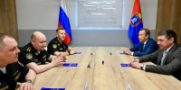 Евгений Первышов встретился с экипажем подшефного подводного крейсера «Тамбов» - Тамбовская жизнь