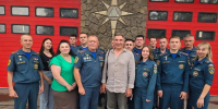 Народный артист России Сергей Угрюмов встретился с волгоградскими спасателями - Родной город Волгоград