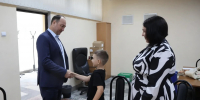 Глава Ступино поздравил с днём рождения сына погибшего участника СВО - Городской округ Ступино