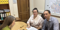 Дмитрий Мишалов и Галина Волкова представили документы в ТИК Лобни - КПРФ