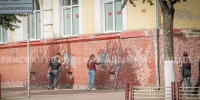 В Советском районе Брянска убрали незаконные надписи - Комсомольская Правда