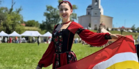 Солистка концертно-творческого центра им. М. С. Щепкина Алина Железнова стала лауреатом II степени вокального конкурса «Пой, душа казачья!», который проводился в рамках XIII Межрегионального фестиваля традиционной казачьей культуры «Казачья застава-2026». - Город Курск