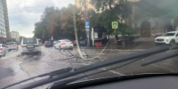 Улицы затопило в Ростове после урагана //Фото ТГ-канал Че по Ростову - Городской репортёр