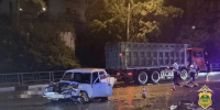 Смертельное ДТП в Сочи: водитель ВАЗа погиб после столкновения с большегрузом - Sochi24.tv