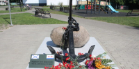 В Карачеве открыли памятный знак «Морякам всех поколений» - Газета Заря