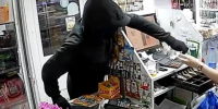 В Иркутске задержали 28-летнего рецидивиста за разбой на магазин в Ангарске - Baikal24.Ru