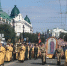 Тысячи верующих прошли крестным ходом по центральным улицам Омска в честь Дня Крещения Руси - 12 канал