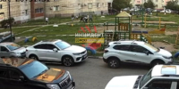 В Омске трое пьяных мужчин избили подростков из‑за длины волос - ИА Новый Омск