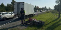Трагедия под Первоуральском: водитель легковушки не пропустил мотоциклиста, который ехал по главной. Байкер скончался на месте - Уральский рабочий