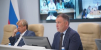 Илья Середюк поручил главам муниципалитетов и ведомств открыть комментарии в мессенджере «Макс» - Топкинский округ