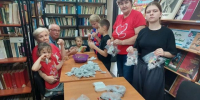 Сельская библиотека организовала акцию в поддержку бойцов СВО - Мензеля