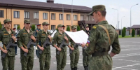 Первый выпуск Военного учебного центра ИнгГУ принял Военную присягу - Республика Ингушетия