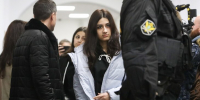 Расследование уголовного дела против сестер Хачатурян продлено до сентября - M24.Ru