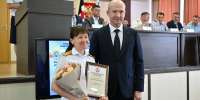 Председатель Правительства Удмуртии Роман Ефимов поздравил сотрудников следственного управления с профессиональным праздником - Глава и Правительство Удмуртской Республики
