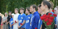 цветы, возложение - V-Kurse.Ru
