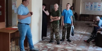 Александр Коноркин навестил грайворонцев в ПВР Старого Оскола. - Грайворонский муниципальный округ