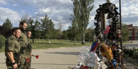Сотрудники регионального управления почтили память детей — жертв войны в Донбассе - Следственный комитет