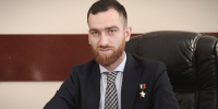 Темирлан Абуталимов поздравил дагестанцев с Днём Конституции республики - Министерство по национальной политике и делам религий