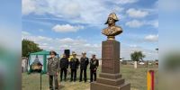 Памятник флотоводцу Федору Ушакову открыли в Воронежской области - РИА Воронеж - Лиски