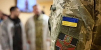 В Днепропетровске военкомы выстрелили в женщину: вот что она пыталась сделать - Комсомольская Правда