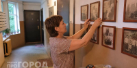 Старые фотографии в рамках превращают скучный коридор в музей: как оформить семейную галерею без дизайнера - Pg12.Ru