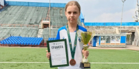 Юная спортсменка из Карасукского округа стала бронзовым призером Первенства Сибири по футболу - Карасукский район