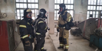 В Уссурийске огнеборцы МЧС России провели пожарно-тактические учения на крупном агропромышленном предприятии - МЧС по Приморскому краю