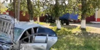 В Аларском районе в ДТП с грузовиком и легковушкой пострадали четверо, включая подростка - Baikal24.Ru
