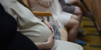 В Курской области разъяснили правила получения декретных выплат при работе - РИА Курск