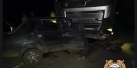 В Ростовской области водитель легковушки погиб в жестком ДТП с грузовиком - DonDay.Ru