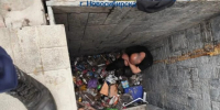 Пьяный новосибирец упал в приямок, ему помогли спасатели - Precedent.TV