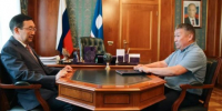 Глава Якутии Айсен Николаев провёл рабочую встречу с главой города Якутска Дмитрием Садовниковым - ГТРК Саха