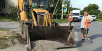 Дорожники Луганска третьи сутки расчищают наносы после непогоды - Город Луганск