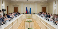 Денис Паслер обсудил готовность Свердловской области к проведению Международного фестиваля молодежи - Департамент информационной политики