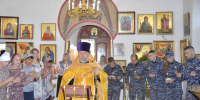 Росгвардейцы почтили память князя Владимира в курганском храме - Епархия
