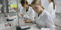 Преподаватели ЮУрГГПУ отработали интенсив по химии со школьниками - ЧГПУ