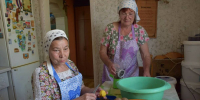В Нурлате четыре женщины наладили производство еды для бойцов СВО - ИА Татар-информ
