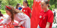 В парке имени Белинского прошел инклюзивный фестиваль «Разноцветное лето» - Социальный портал